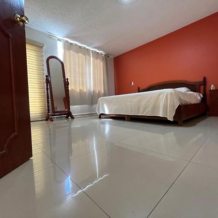 Beautiful Private House In The Downtown With 3 Floors Villa Tepatitlán de Morelos Exterior foto