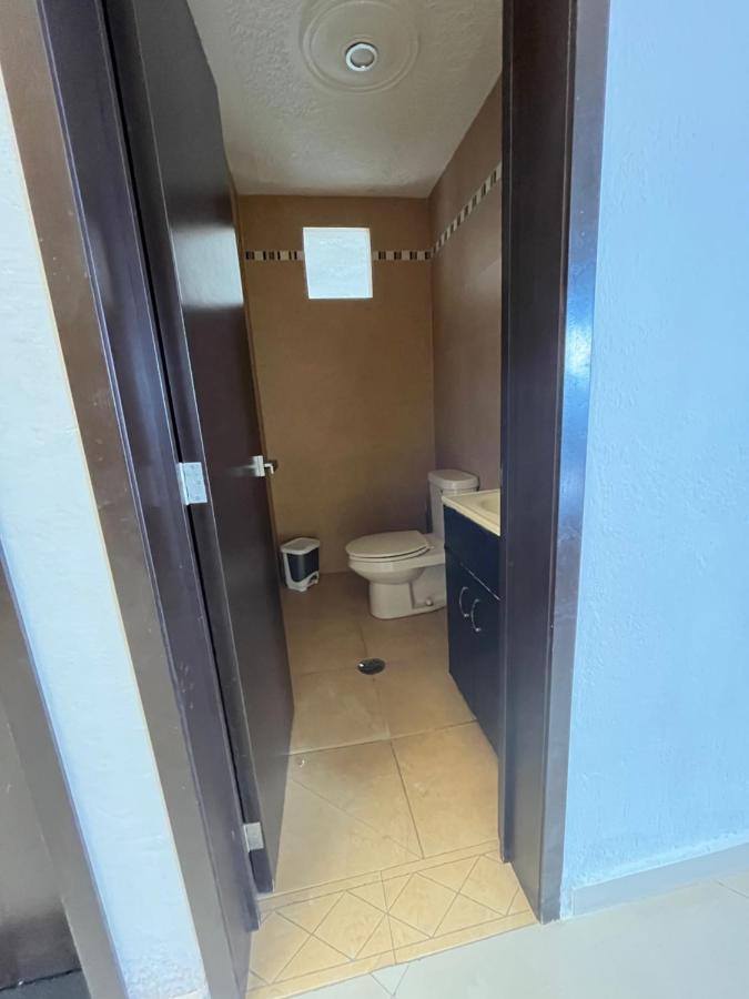 Beautiful Private House In The Downtown With 3 Floors Villa Tepatitlán de Morelos Exterior foto