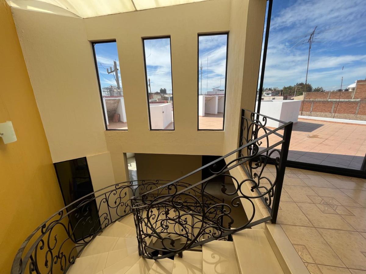 Beautiful Private House In The Downtown With 3 Floors Villa Tepatitlán de Morelos Exterior foto